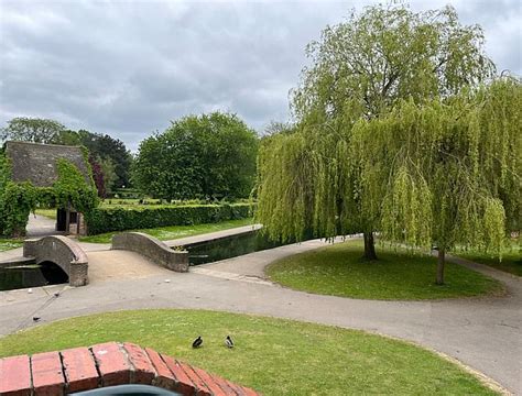  Der Victoria Park: Ein grünes Juwel im Herzen von Leicester!