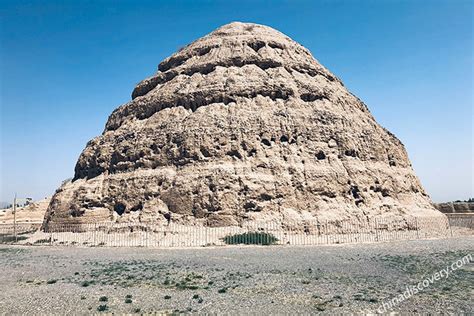  Der Shangqiu Xia Dynasty Tombs: Eine Reise durch die Vergangenheit und ein Spielplatz für Archäologen!